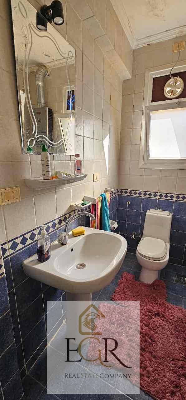 8 ac630479-a4fb-4f3a-957b-53ab8565c196. jpg