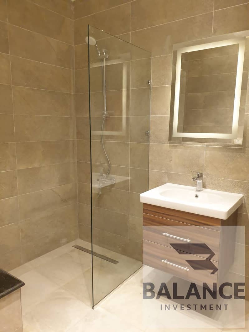 11 0d5fecc1-d3a2-440c-bbe1-f4de5b6561e9. jpg