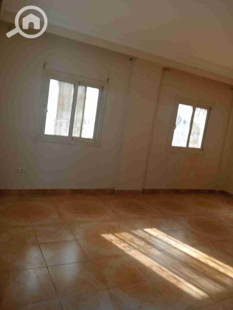 1000607008. jpg 1000607008. jpg