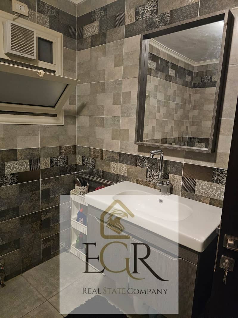 5 69aafc8b-3d8e-4ba9-8ea2-87e1ff08b24a. jpeg