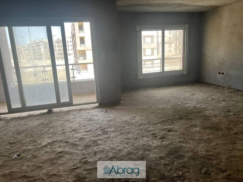 4 WhatsApp Image 2025-12-05 at 18.02. 58. jpeg