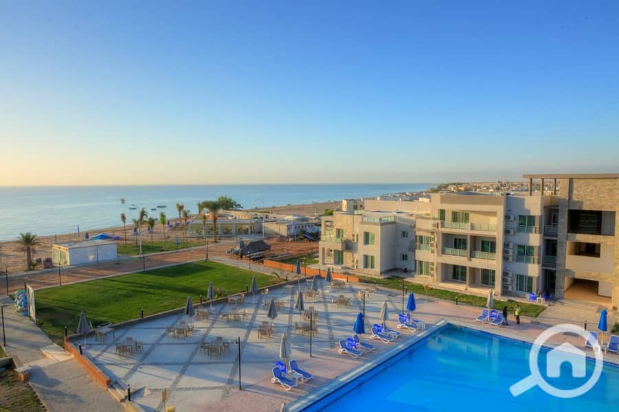 5 DZgPHUYvuvlJzQgXAX0S--default. jpeg