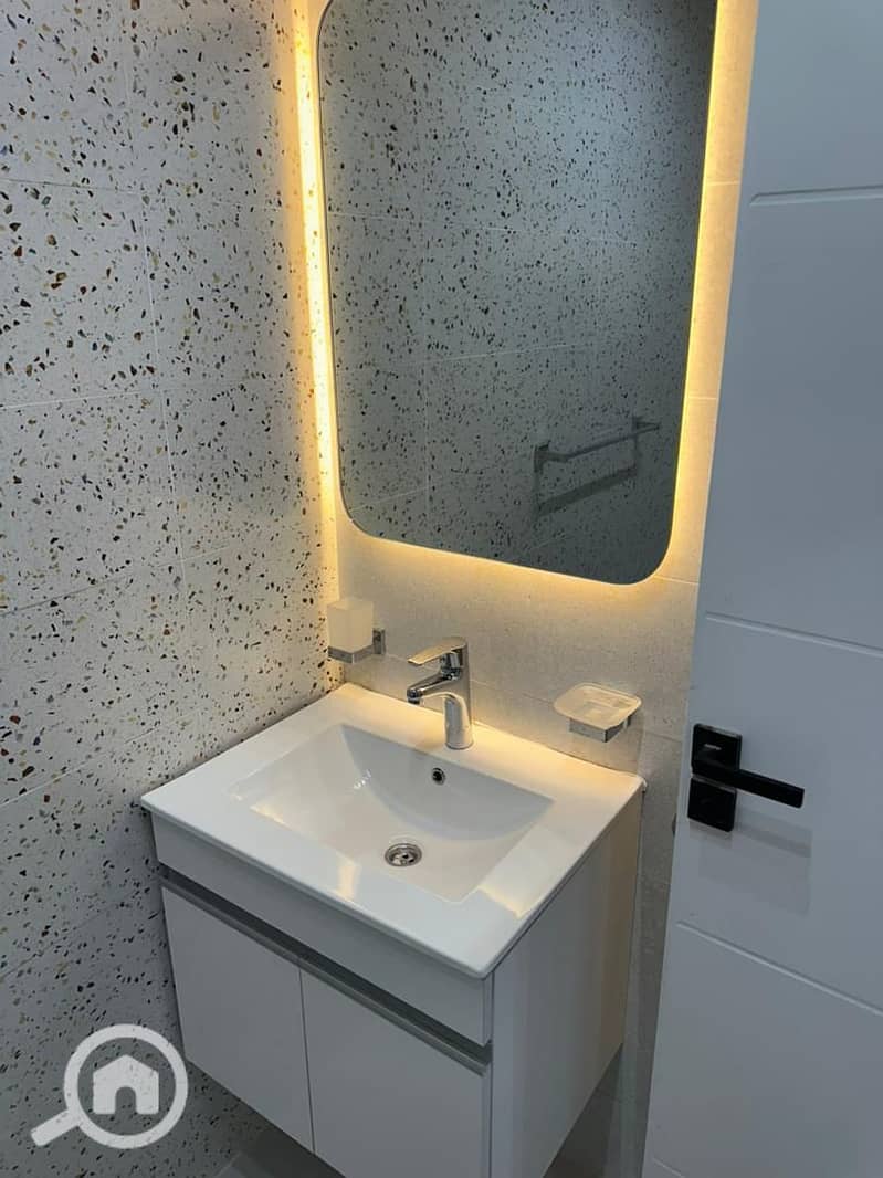 9 WhatsApp Image 2025-12-07 at 3.45. 13 PM. jpeg