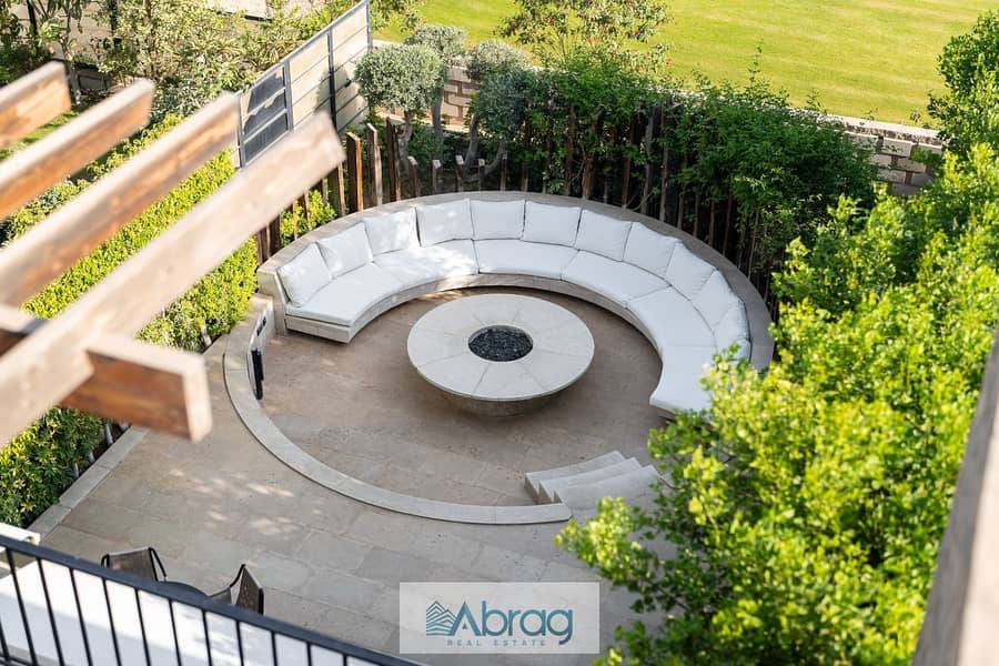 5 d91a05a2-a147-4ee7-b2a8-f0dd797637c9. jpeg