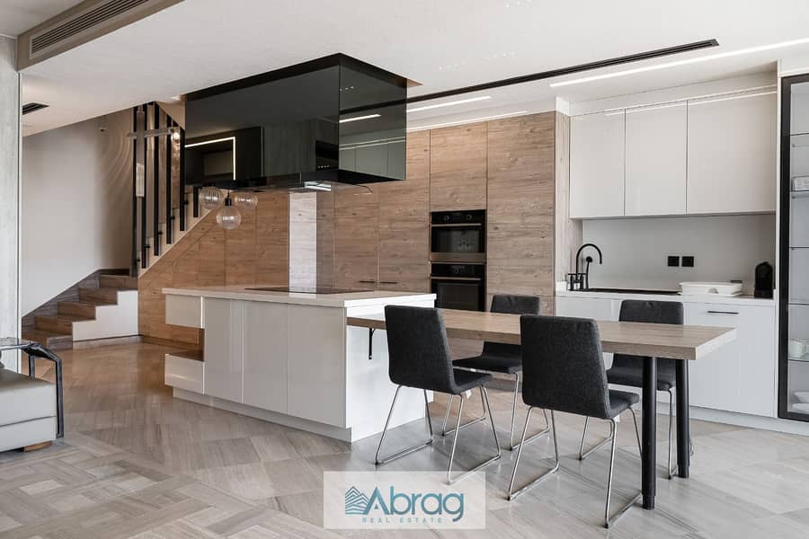 8 17a94fa8-b298-42be-b2f0-109f236c7f73. jpeg