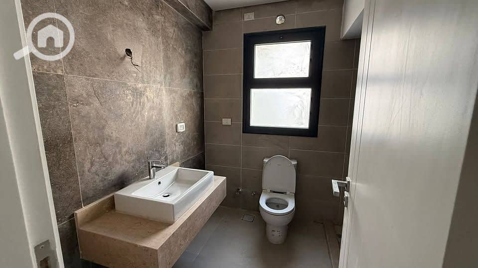 5 583203842_2364199290706350_169114779630684879_n. jpg