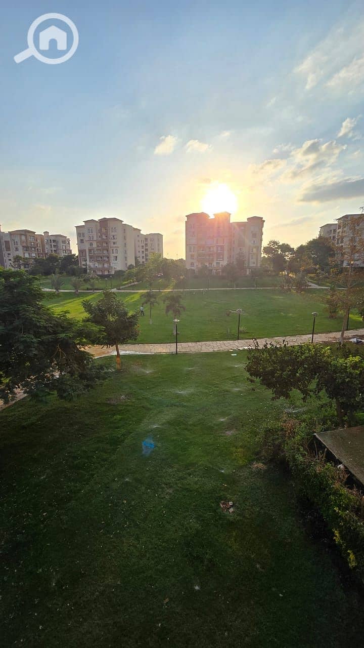 2 6468bbde-7f0d-4fd2-a18d-cf00e2432eb9. jpg