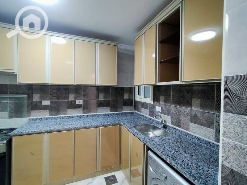 9 23512d25-e0b5-4fe5-b462-e6e0c6964cd7. jpg