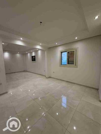 شقة 4 غرف نوم للايجار في سيدي جابر، الإسكندرية - 1000282195. jpg