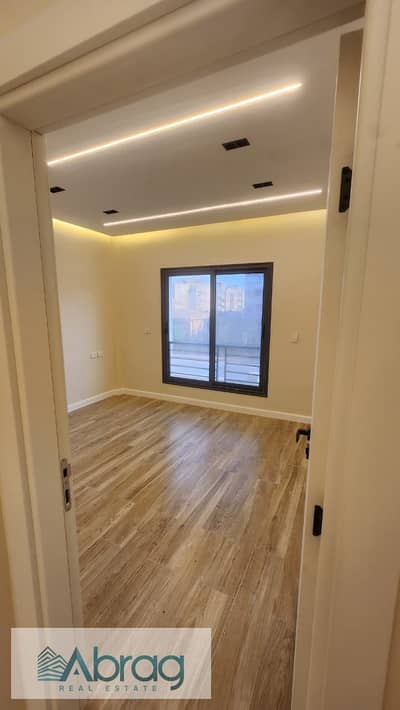 3 Bedroom Flat for Sale in 6th of October, Giza - WhatsApp Image 2025-12-07 at 15.37. 39_761ba1c1. jpg