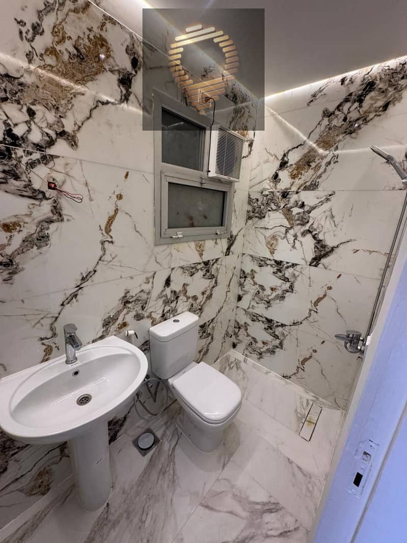 12 WhatsApp Image 2025-11-26 at 14.39. 25_3b096b8c. jpg