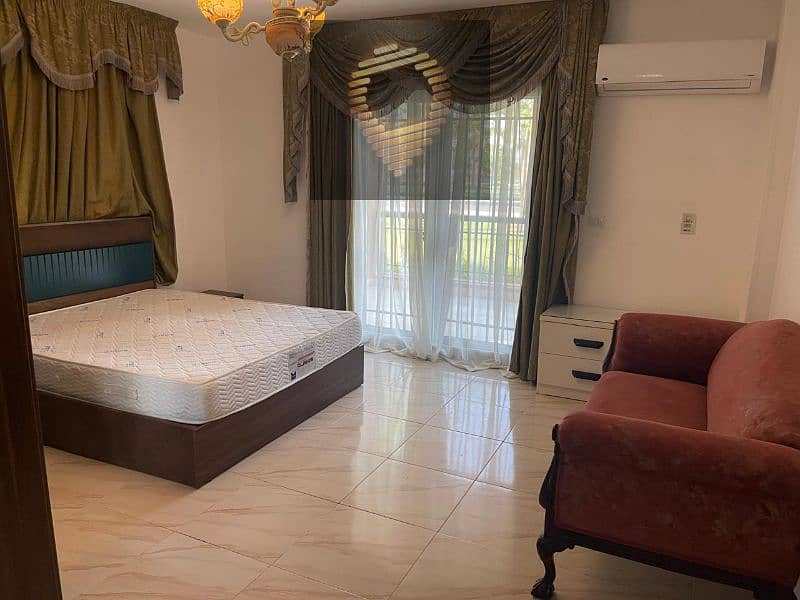 4 WhatsApp Image 2025-11-25 at 22.13. 41_c614b2b1. jpg