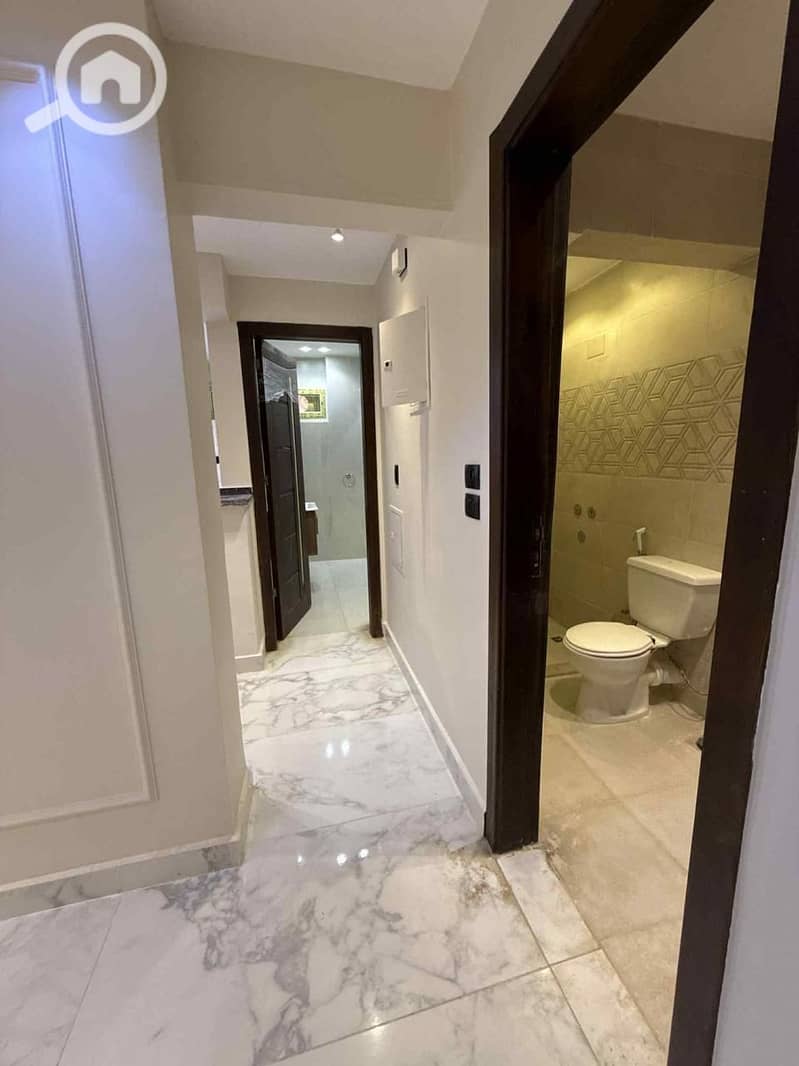 5 WhatsApp Image 2025-12-07 at 1.04. 08 PM. jpeg