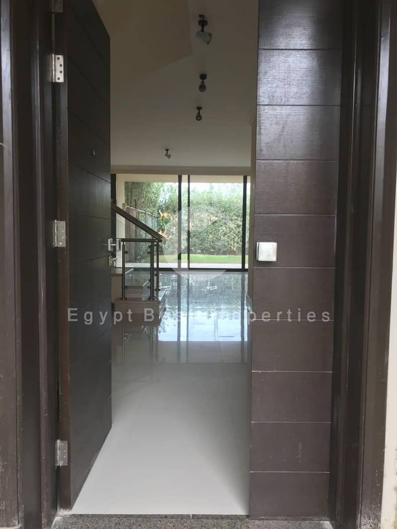 10 WhatsApp Image 2025-12-04 at 1.19. 41 PM. jpeg