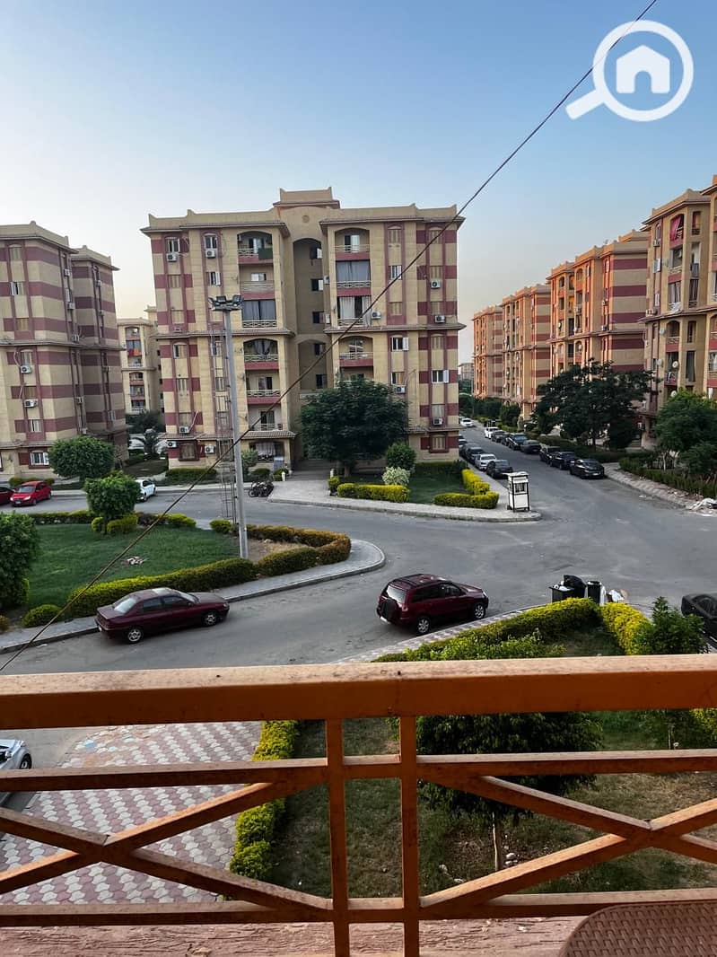 2 9048fc16-3f94-4129-a77a-d60351c5351c. jpg