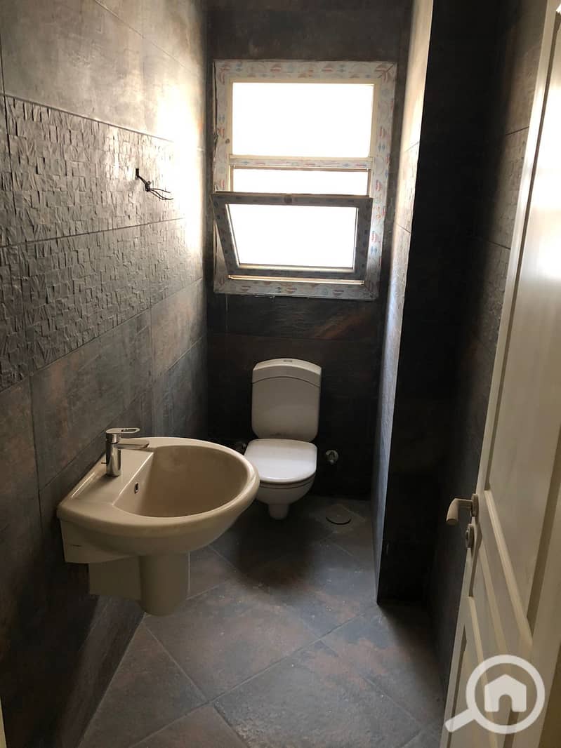 17 حمام 3 الضيوف. jpeg