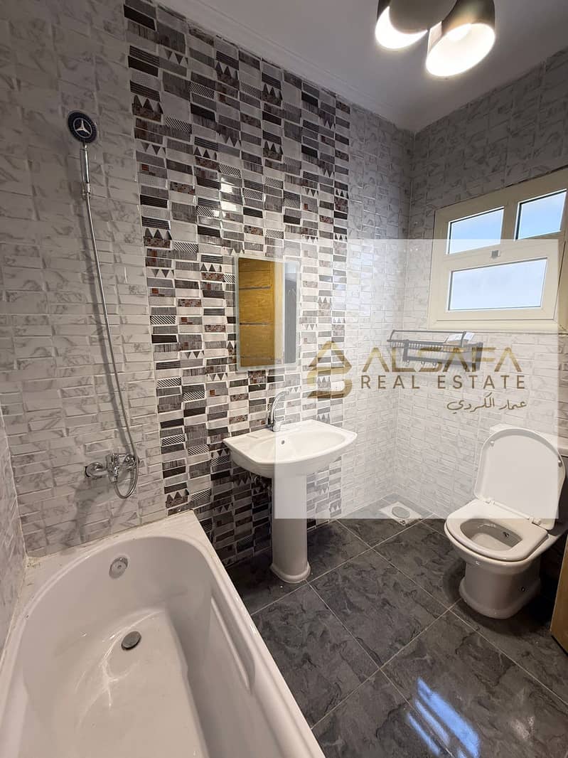 6 WhatsApp Image 2025-12-07 at 2.45. 55 PM. jpeg