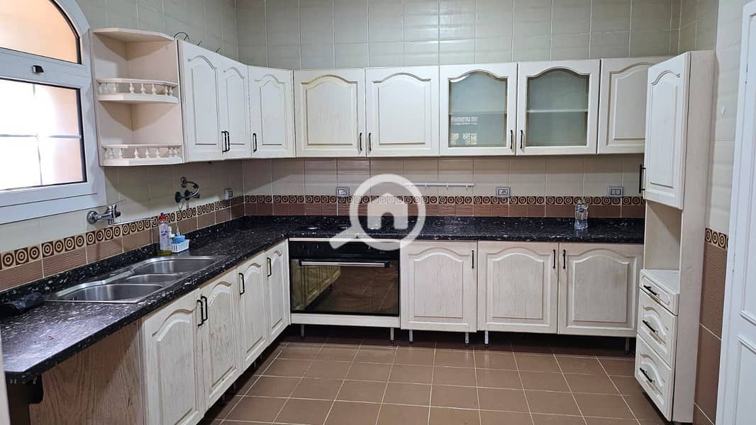 10 7f0e7195-341d-4af1-90ce-eae6eeab238f. jpeg