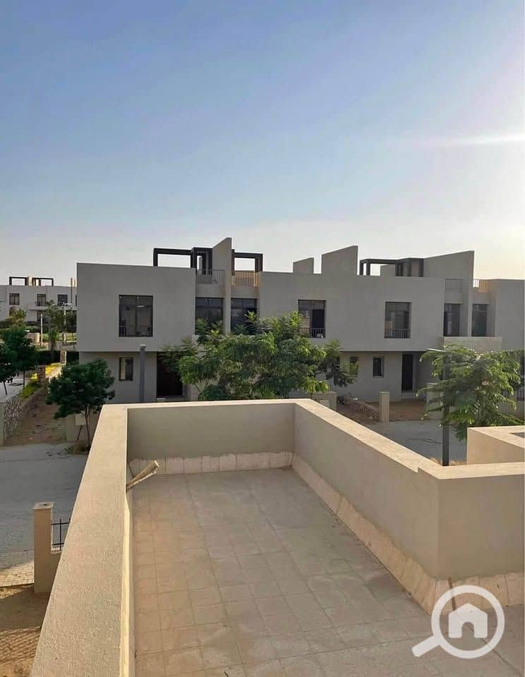 10 526356600_724802180361661_1369825438296528419_n. jpg