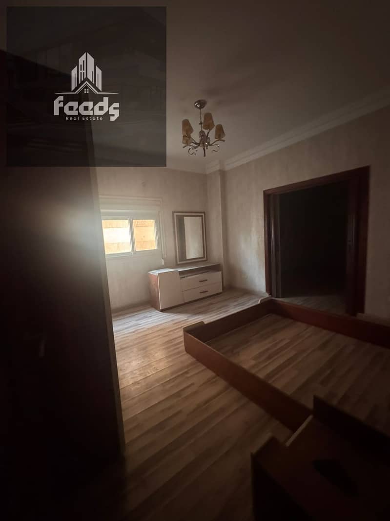 4 WhatsApp Image 2025-12-07 at 4.10. 35 PM (1). jpeg