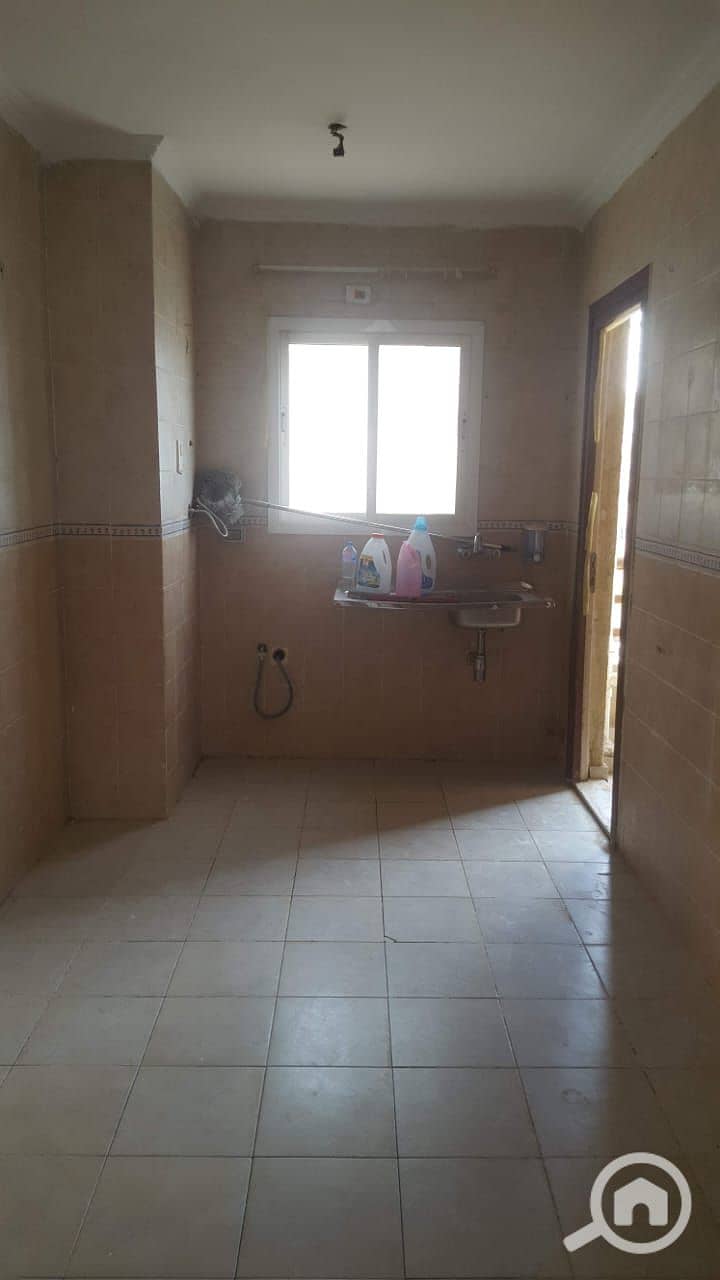 7 763b4e53-b4e1-4bec-a1a1-9bf41032271d. jpg