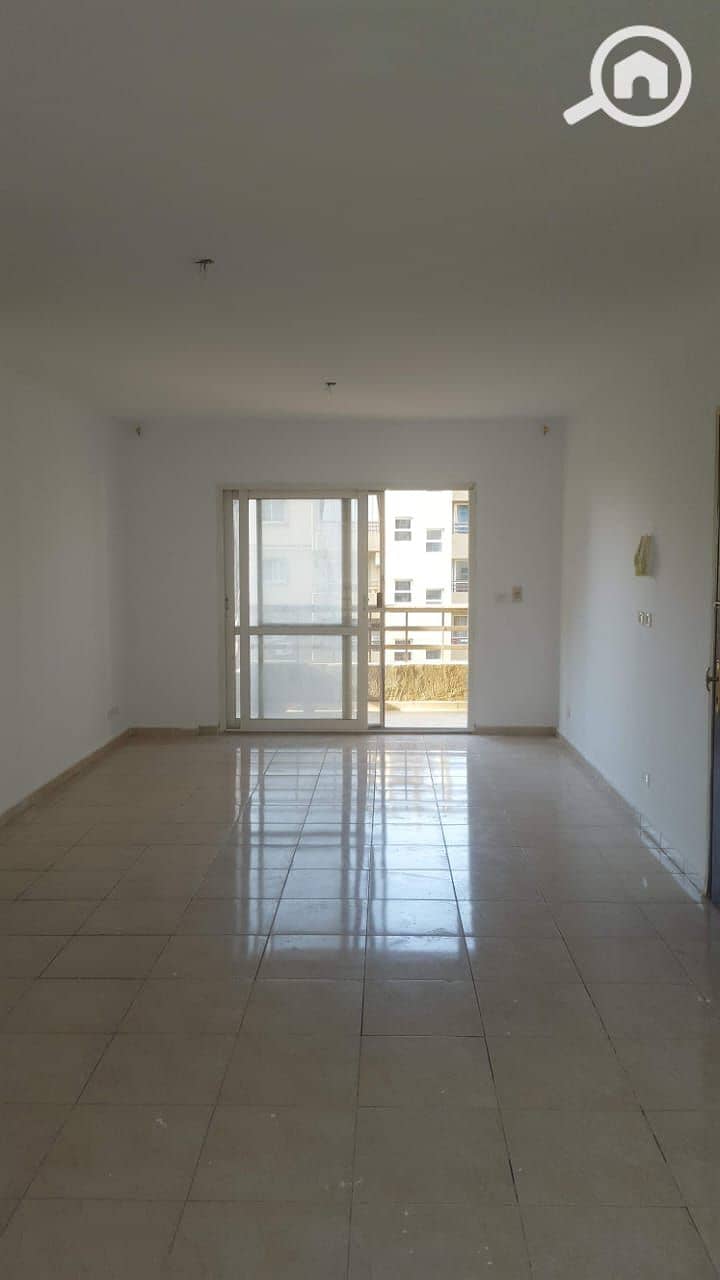 9 b897ed28-1956-42e0-a91c-cc2f4b793a90. jpg