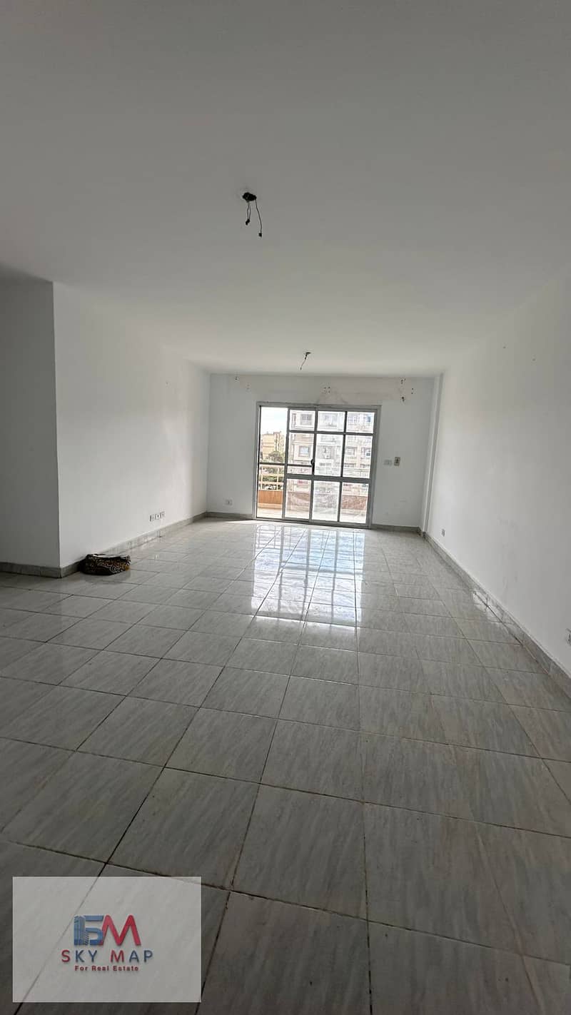 6 09a85670-72de-4208-9a84-23b3c956f493. jpeg