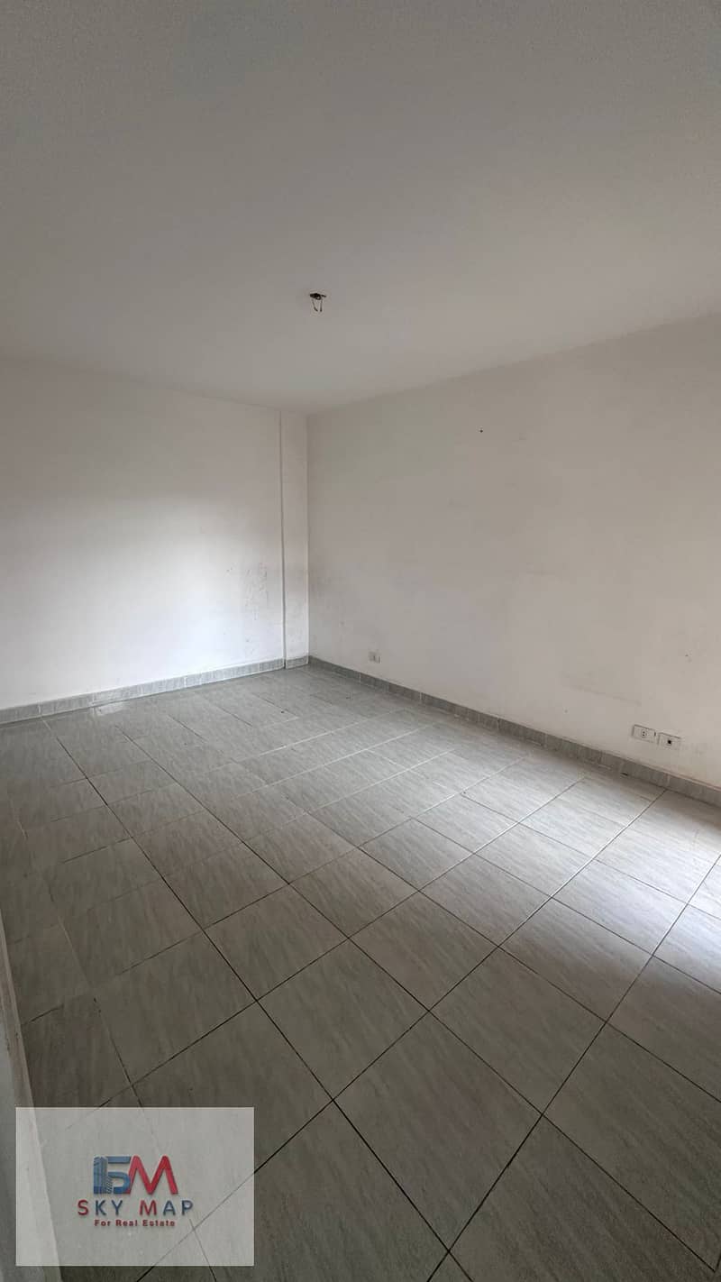 12 f9856294-c3fb-421d-93d0-0719c3f4b6bb. jpeg