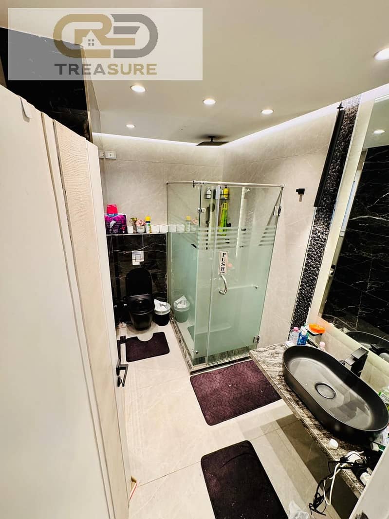 9 WhatsApp Image 2025-12-07 at 4.07. 09 PM (2). jpeg