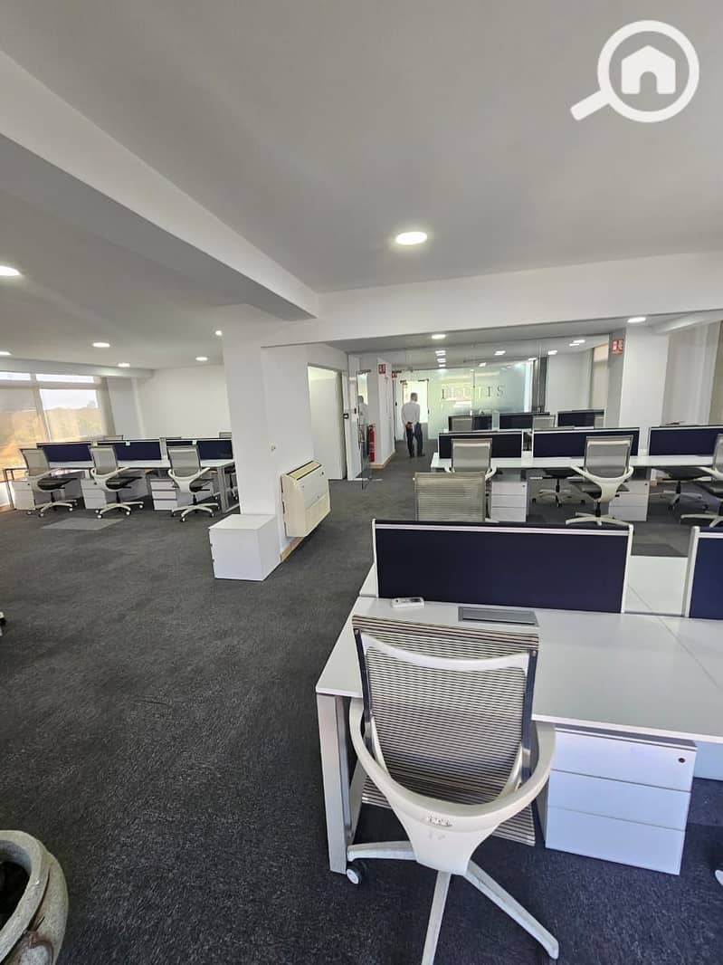 2 cbaaf55f-a45c-47c8-9155-677cc08187e3. jpeg