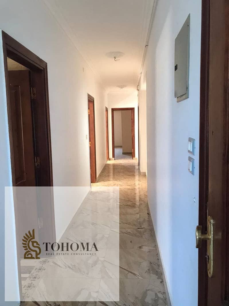 10 6352fe09-49e1-4615-8315-9dccaed8dc8a. jpg