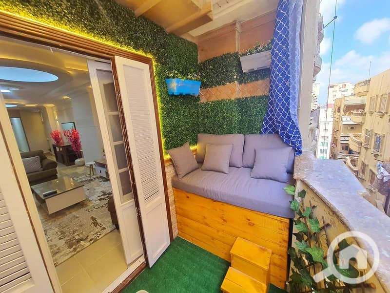 2 9daf70dd-0e91-4d47-a6c3-9dcc10e4358b. jpg