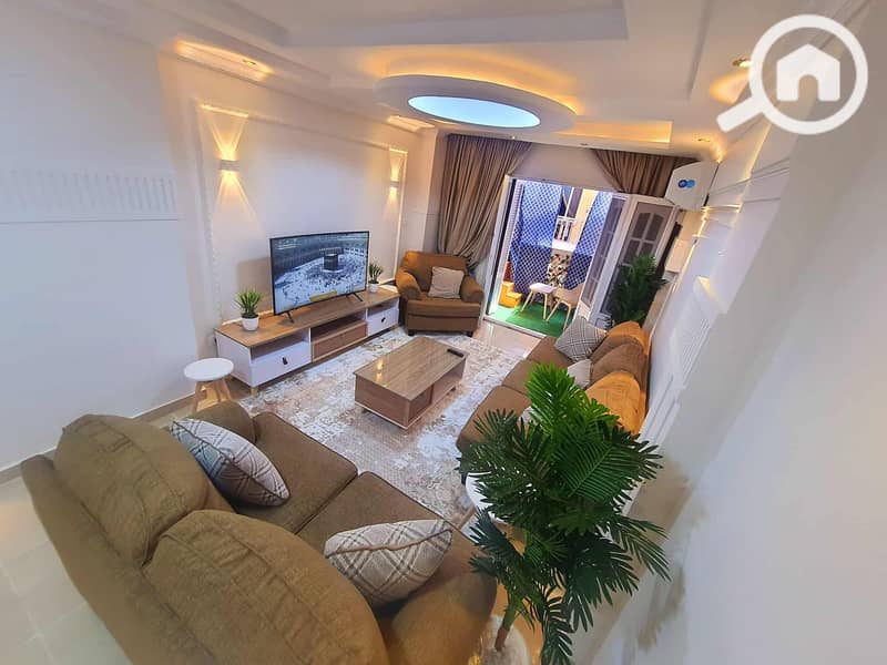 4 13c3e6b9-069f-46fa-9e98-11696c2d8a50. jpg