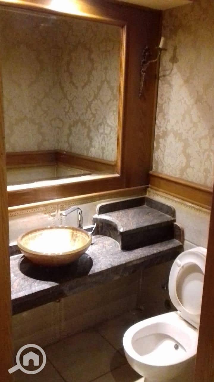 4 08b2f071-4f1f-4e83-8cd8-a73ab8b2d653. jpg