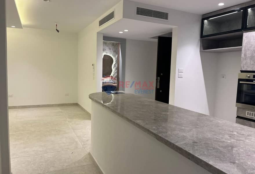 2 cd700ec2-49c6-4314-b31a-f54187f38aa2. jpg