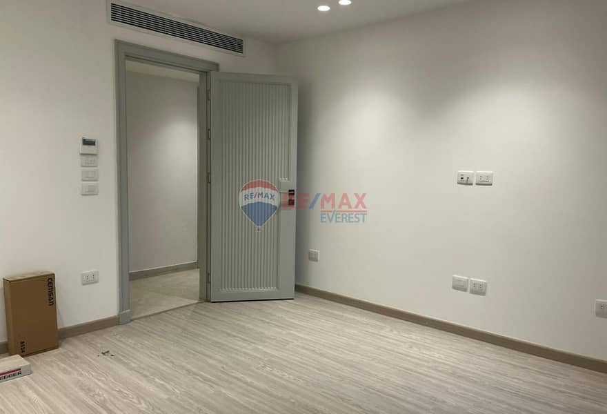 3 7b64d631-bda1-4f11-9e84-bccc7cb16eb4. jpg