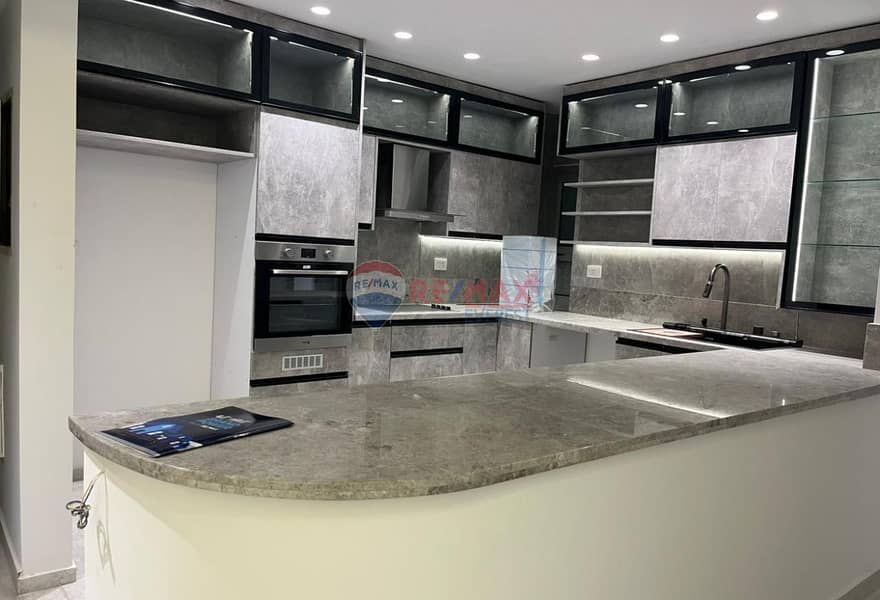 6 abfe9be2-41e7-4dce-9039-325b99165cbe. jpg