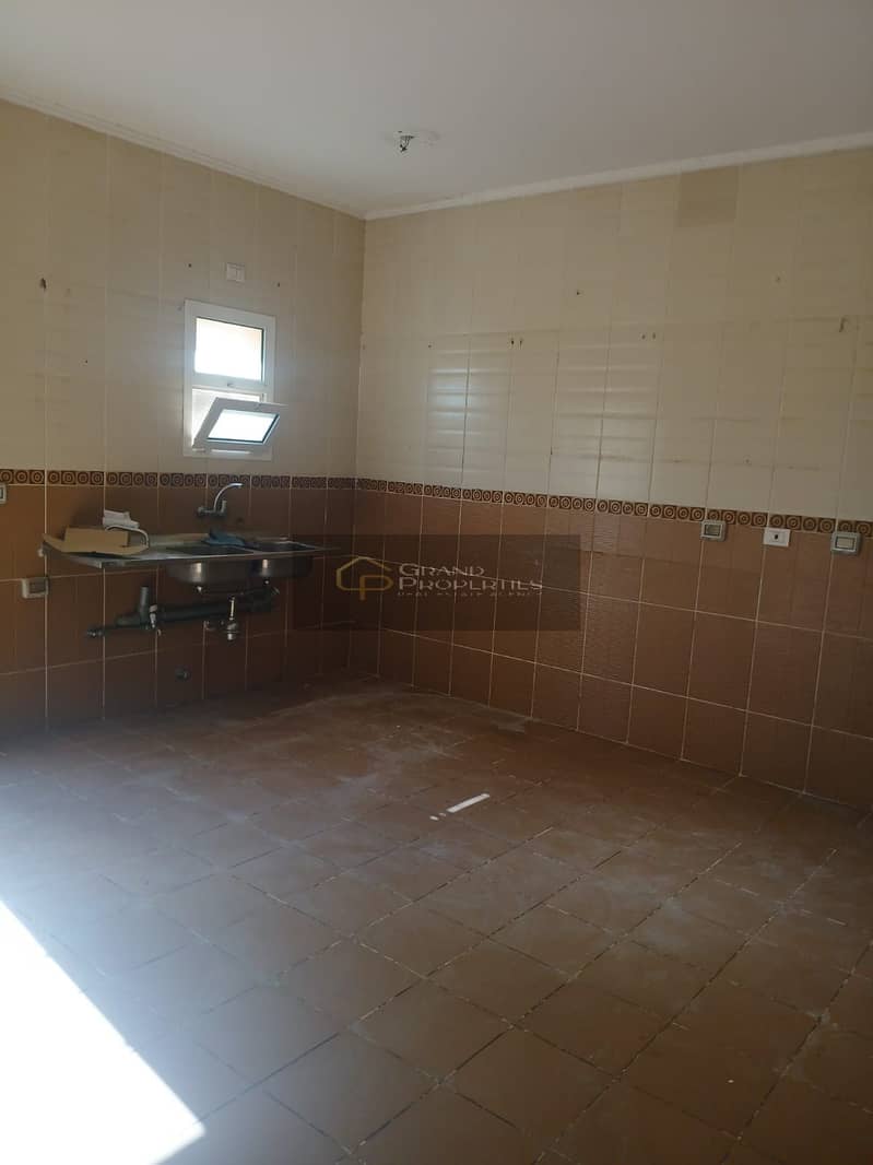 14 b1782134-1f9d-432e-85c5-bf2123af8061. jpg