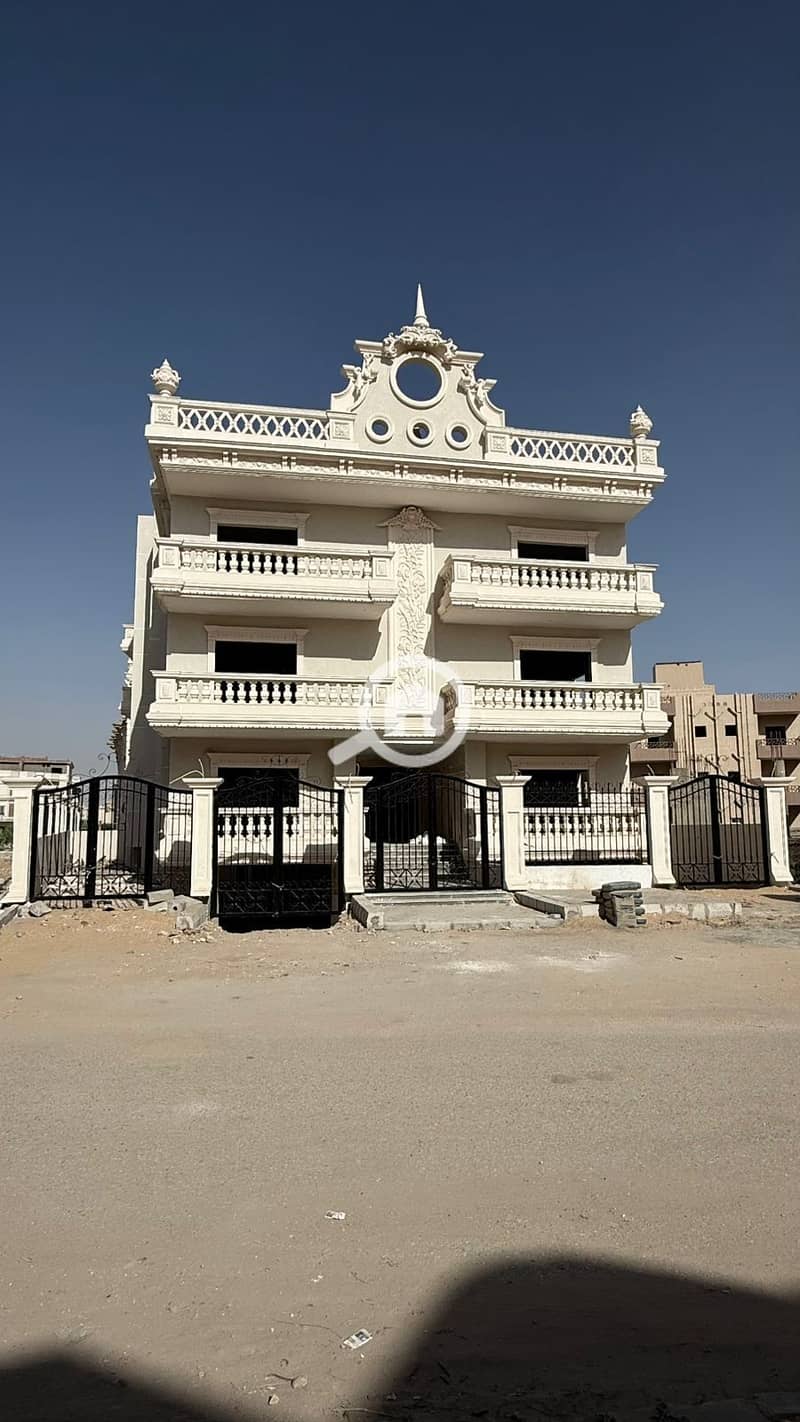 4 a78241dc-a38e-459b-ac6e-9dc98f382860. jpg