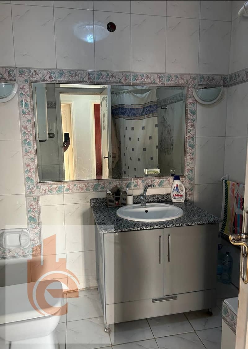 13 1a5bf5d7-47cf-48b4-adb4-4c74c59cb3fd. jpg