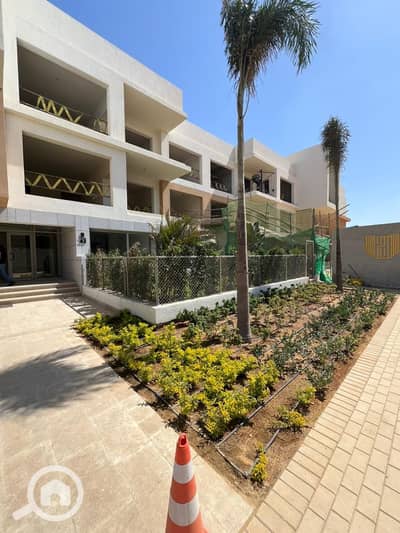 3 Bedroom Flat for Sale in Sheikh Zayed, Giza - WhatsApp Image 2025-11-24 at 20.58. 29_2797357b. jpg 3 Bedroom Flat for Sale in Sheikh Zayed, Giza - WhatsApp Image 2025-11-24 at 20.58. 29_2797357b. jpg