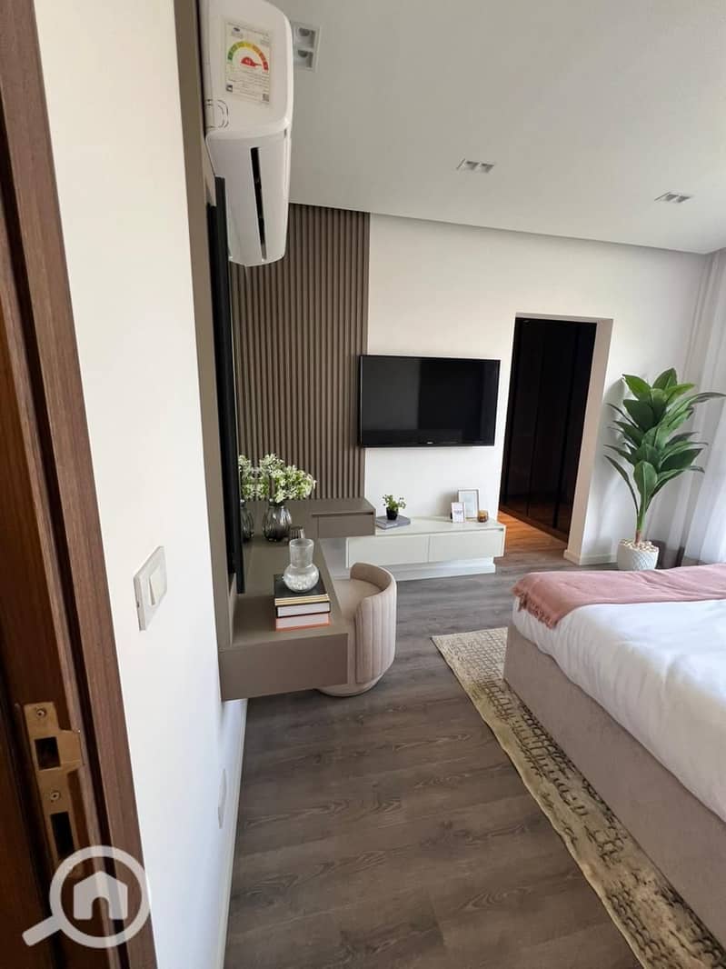 8 WhatsApp Image 2025-11-24 at 20.58. 47_7b16c429. jpg