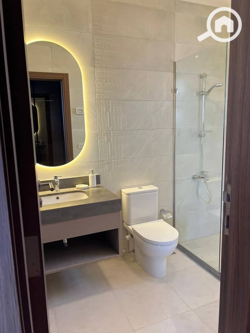 9 WhatsApp Image 2025-11-24 at 20.58. 48_17f7e54a. jpg