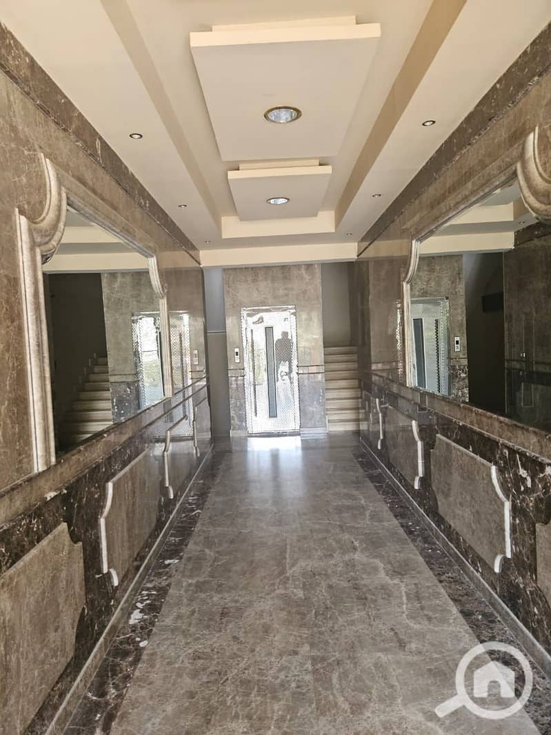 8 WhatsApp Image 2025-10-24 at 13.09. 07_15d177d8. jpg