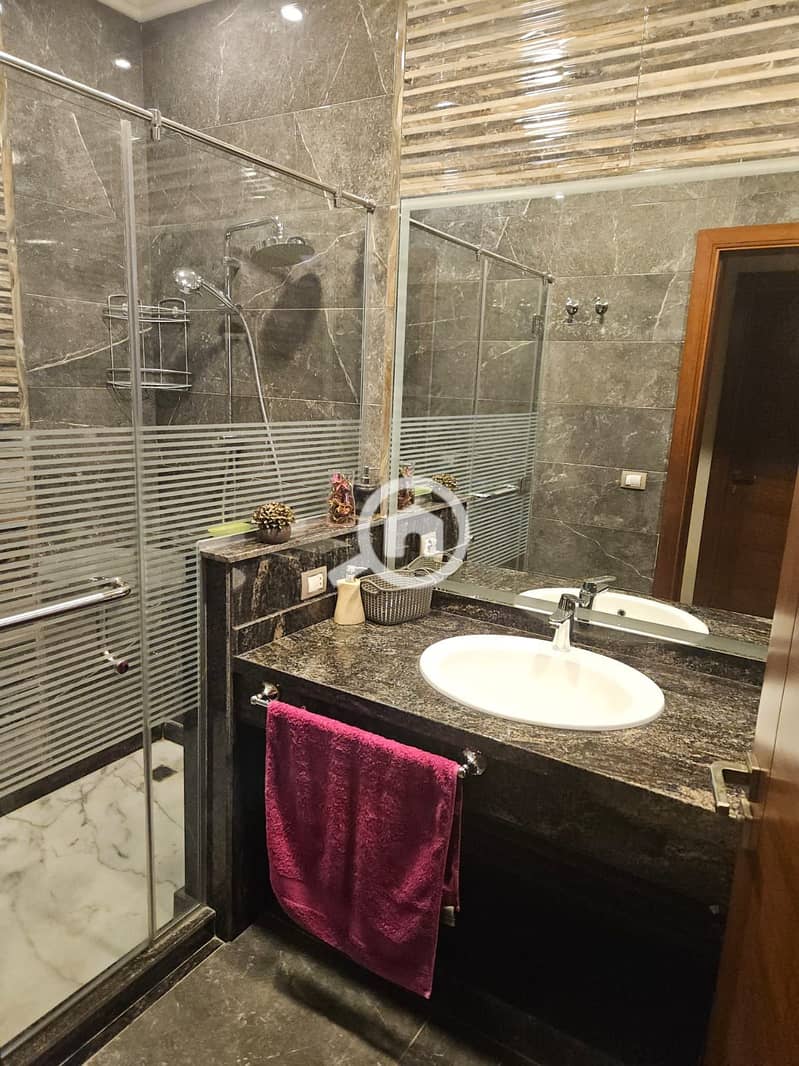 9 WhatsApp Image 2025-10-24 at 13.09. 08_72438876. jpg