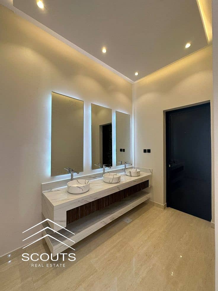 9 76d5c2c0-5d41-4e59-ba64-7949e217ed4d. jpeg