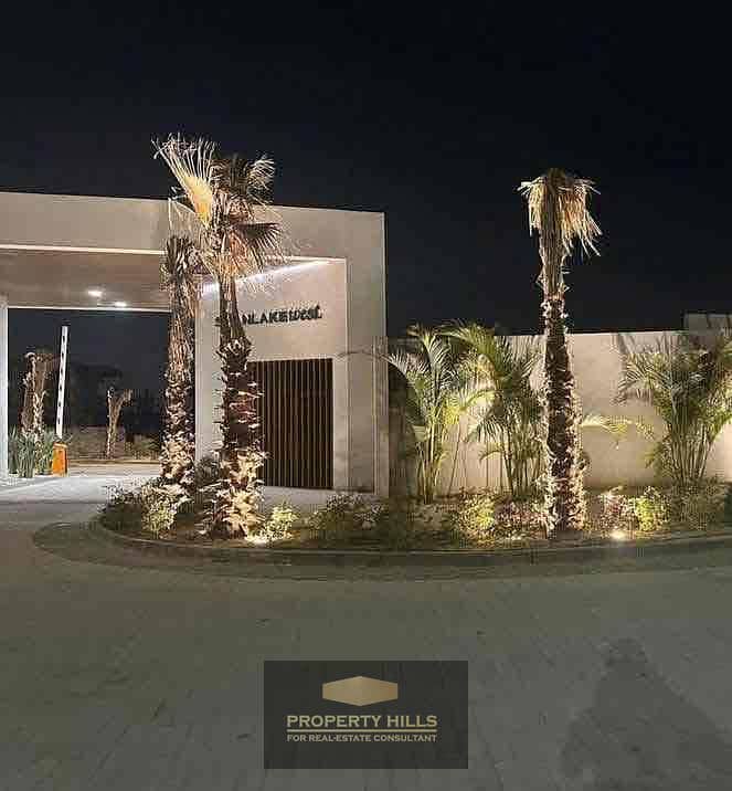 5 64ad4518-373e-4271-8b91-ce1a243abe3e. jpg