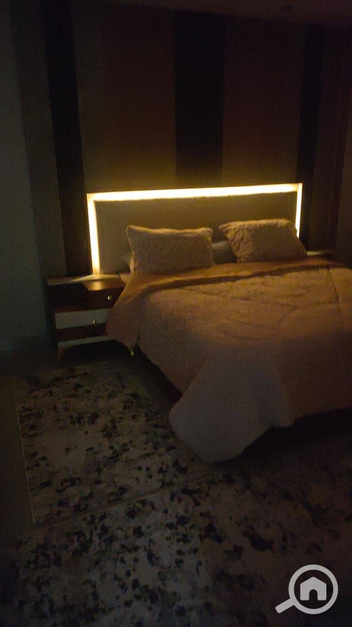 6 e66a3b3d-3e20-4f38-9842-13d8ae35a60d. jpeg