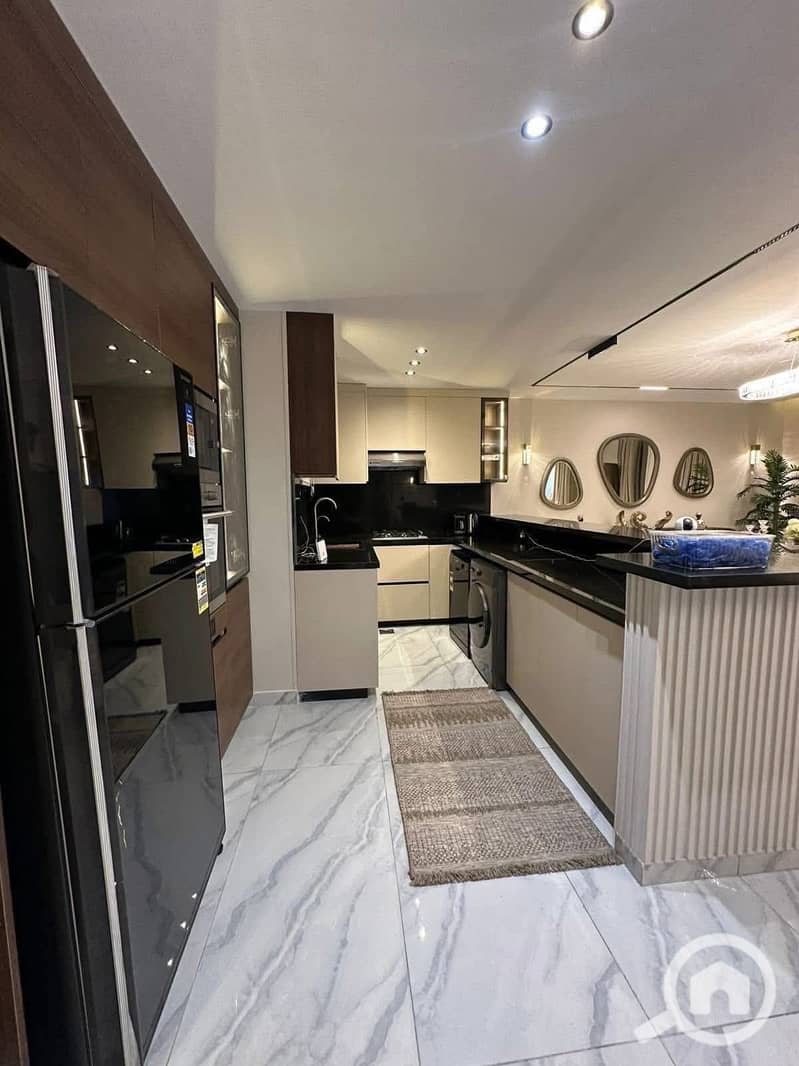 6 babb7b9f-2a08-4f91-a977-5b0bf3e2a410. jpg