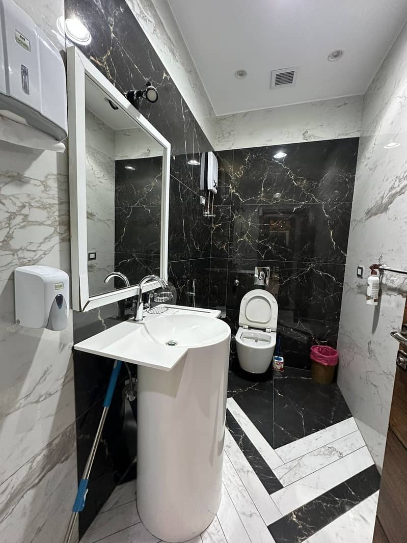 9 WhatsApp Image 2025-12-07 at 5.23. 59 PM (1). jpeg